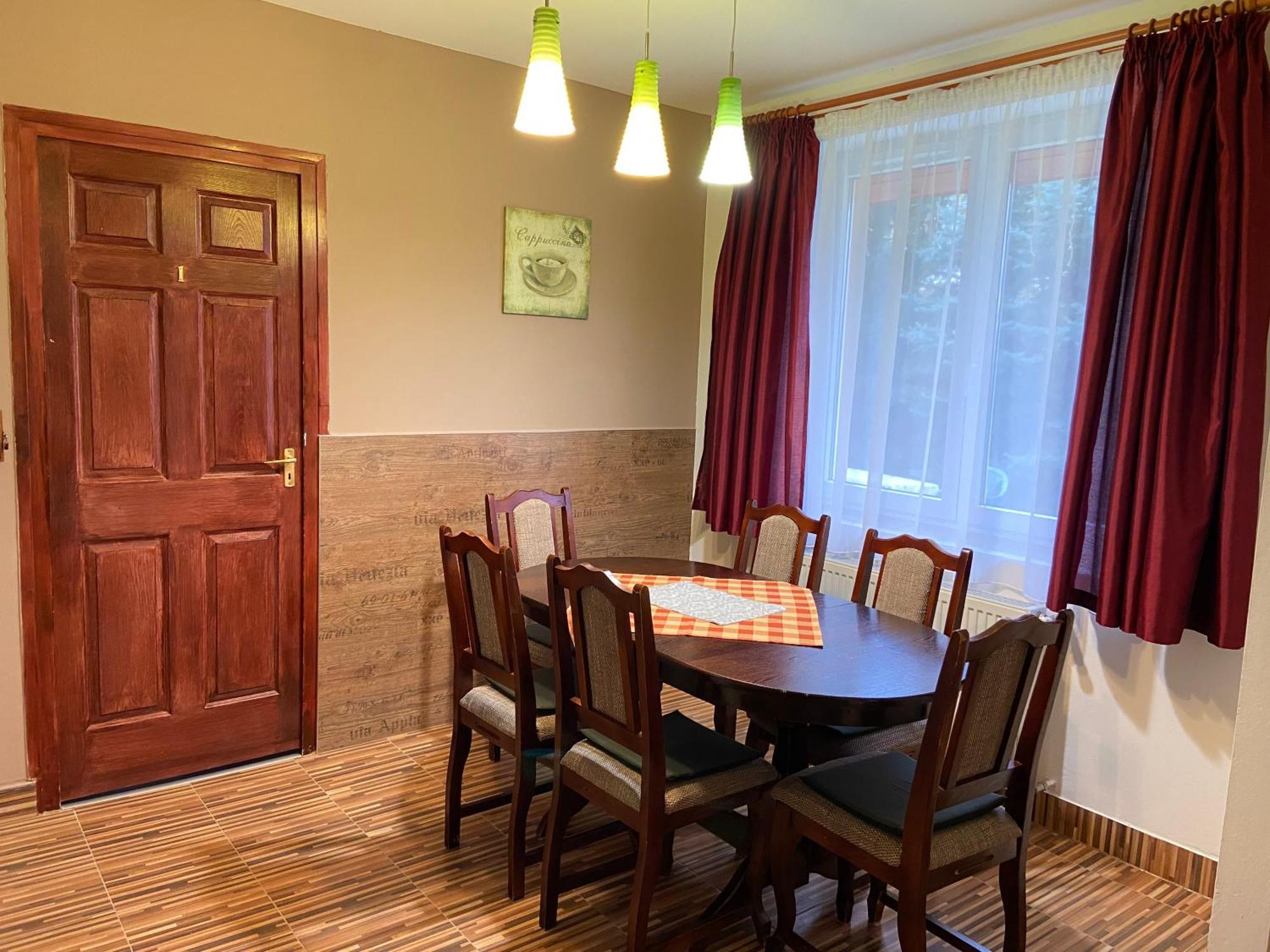 Vadrozsa Vendeghaz-Apartman Demjen Exterior photo